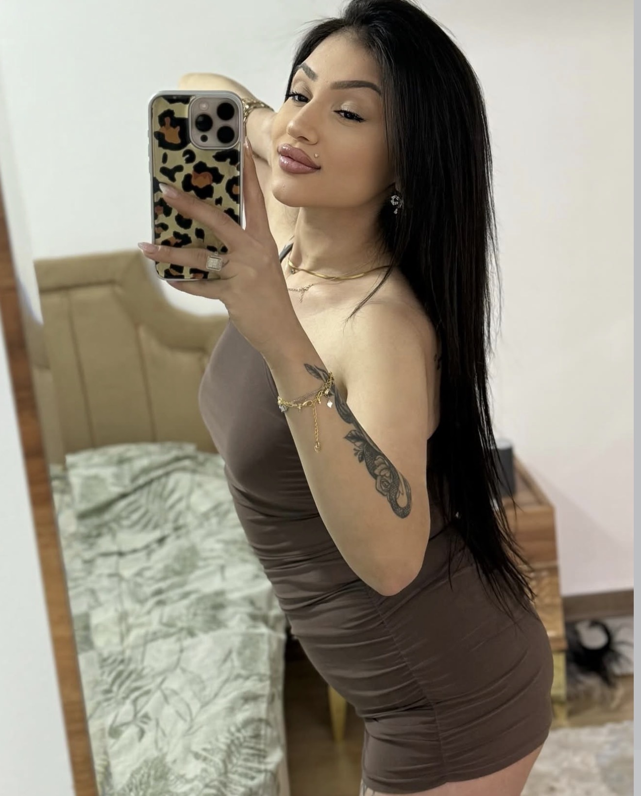 Uluköy Başarıyı Elde Etmiş Kadın Escort Ceylan