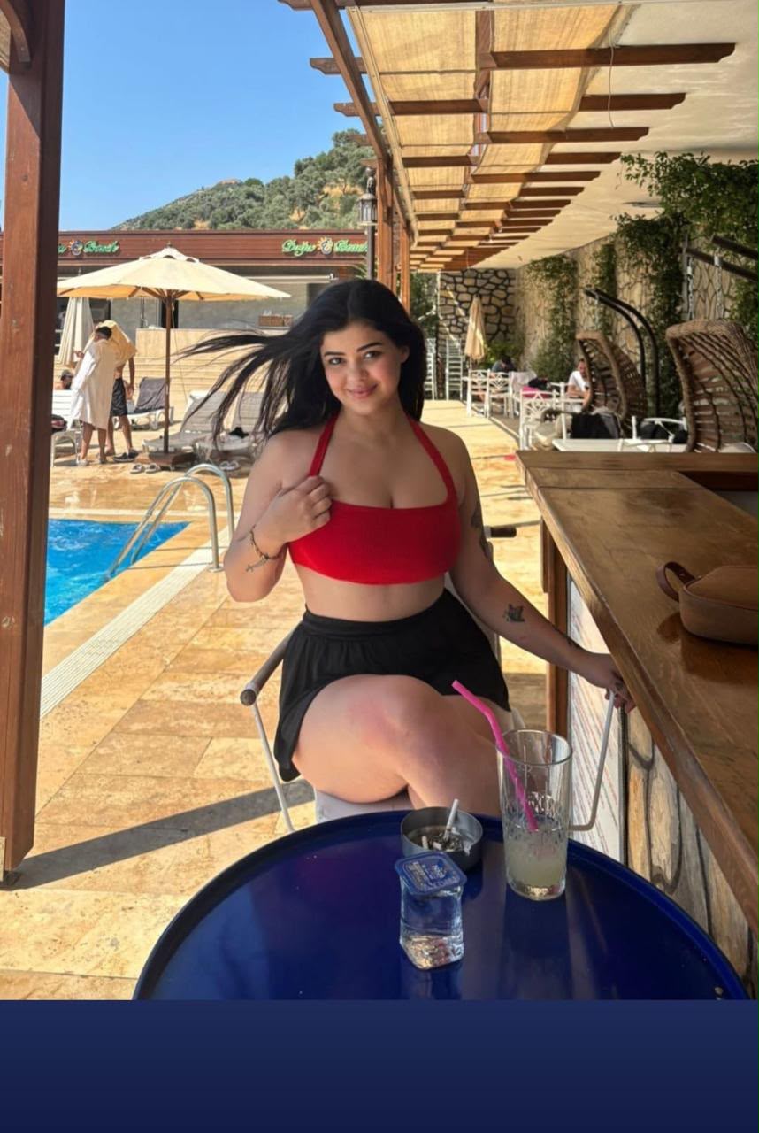 Dikbıyık Aşkı Gerçekleştiren Kadın Escort Bayan Seyhan