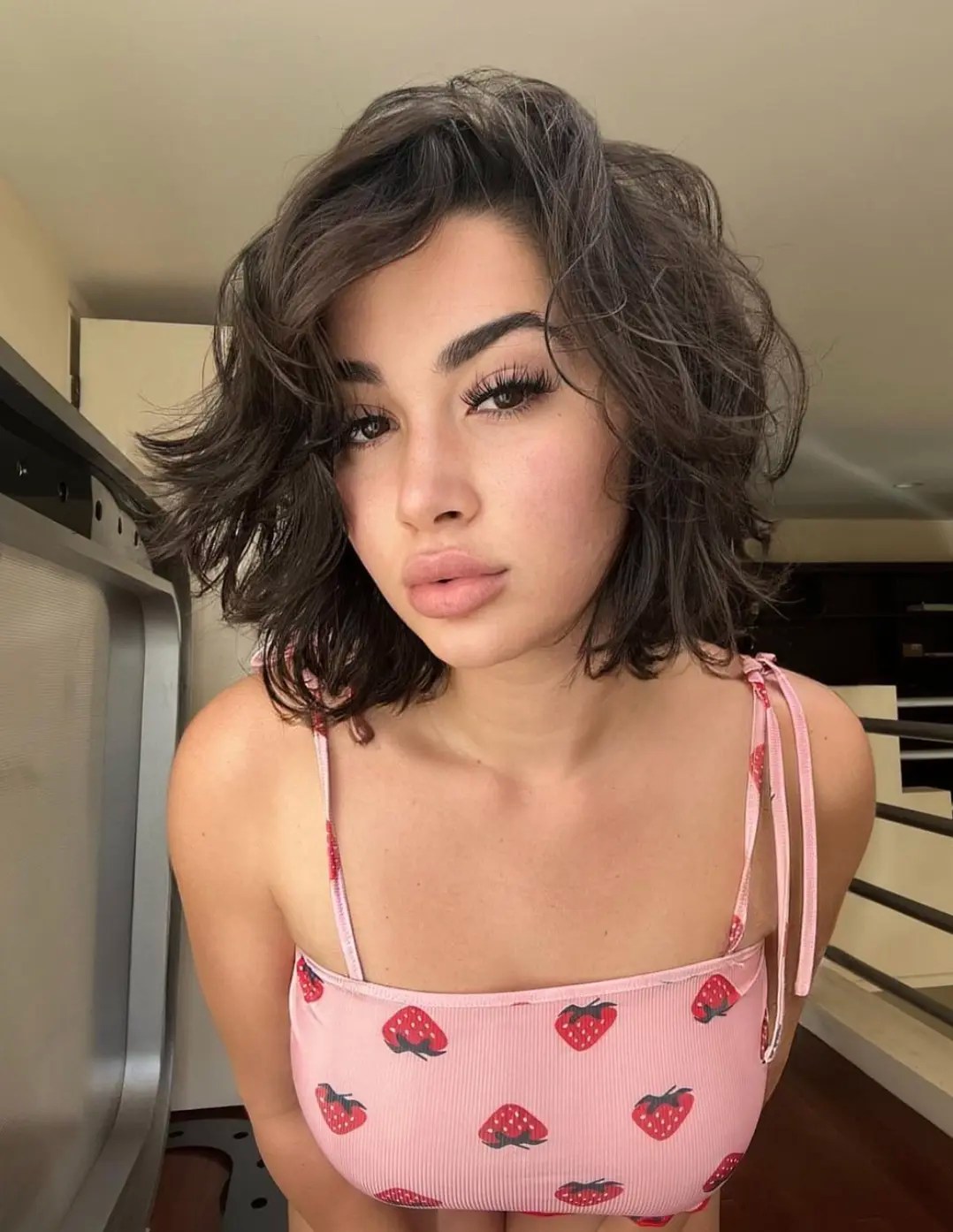 Ataköy Farklı Partner Bayan Escort Serpil