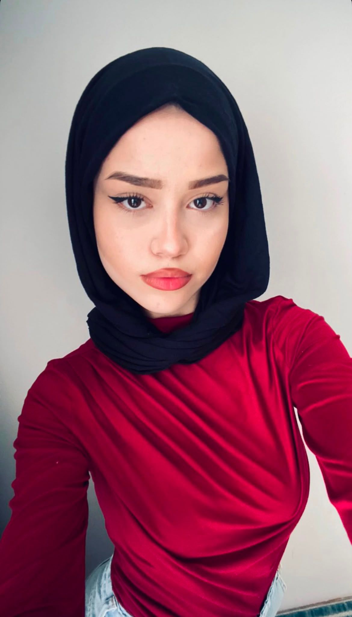 Demiraslan Elden Ödemeli Bayan Escort Müşerref