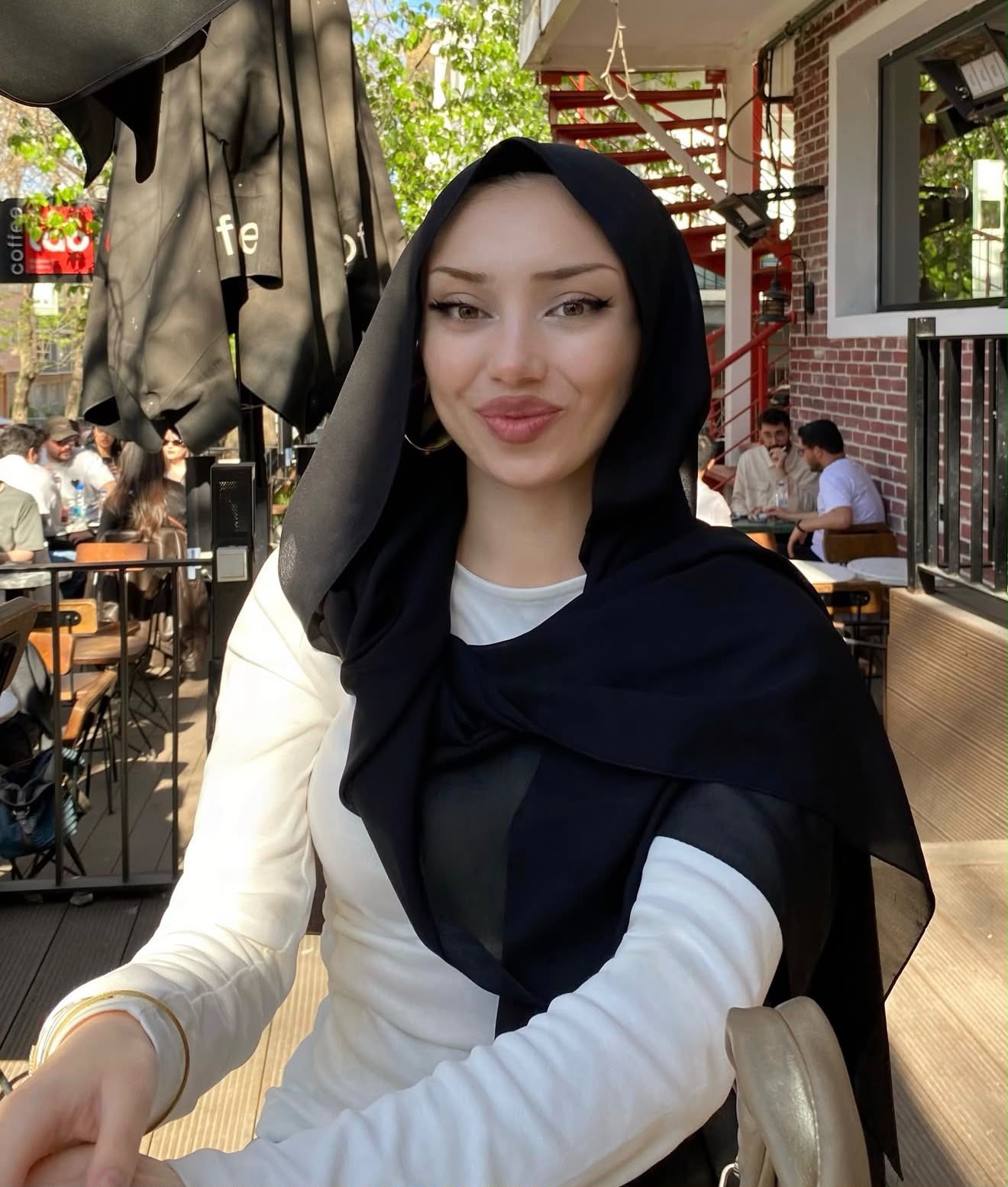 Sığırtmaç Estetik Partner Bayan Escort Lale